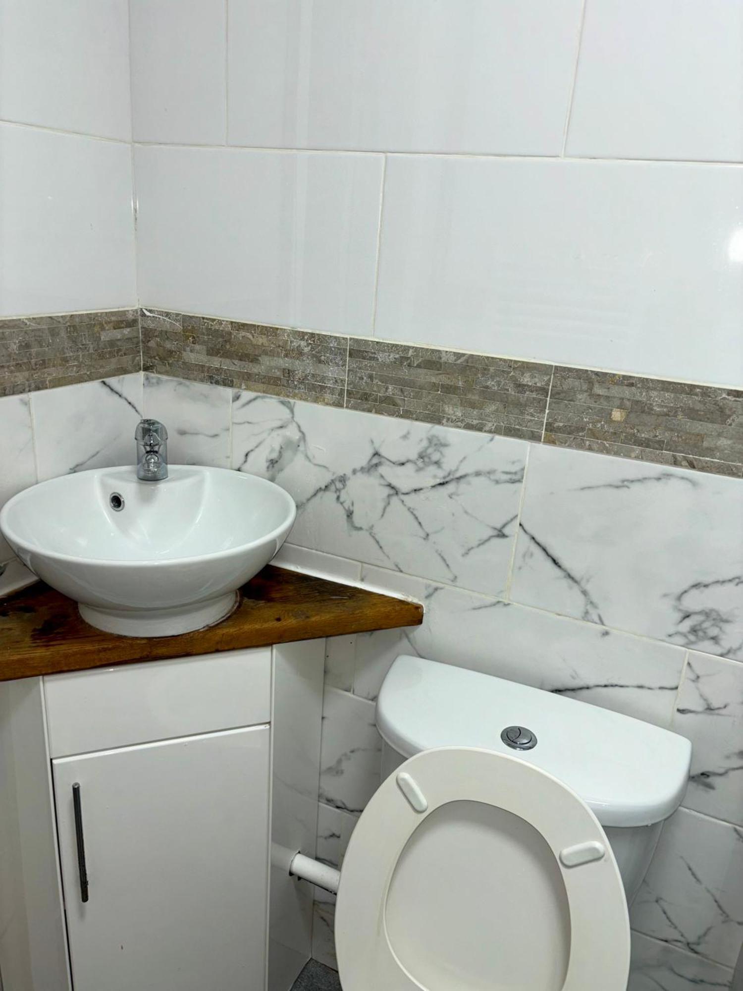 Stainless Guests House Hotel Dudley Luaran gambar